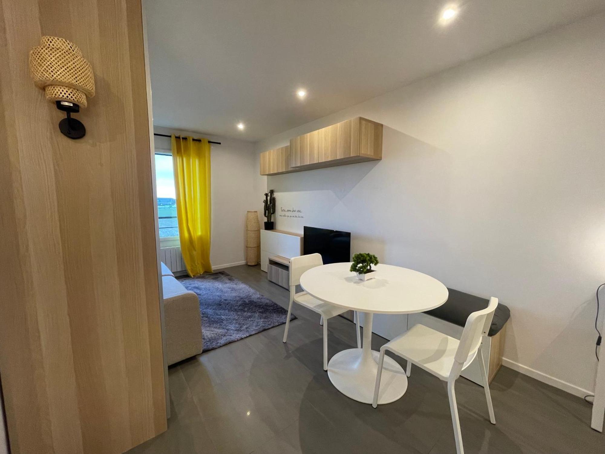 Sunset Cocoon T2 46M2 Proche Centre Ville Villejust Esterno foto